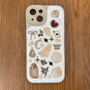 Viral Decorative Charm Phone Case!  Gently used condition <3